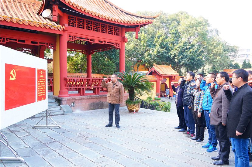 2017年11月24日 集團(tuán)杰陽排水黨支部赴黃繼光紀(jì)念館開展主題黨日活動3_副本